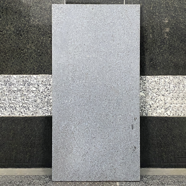 Đá nhập khẩu xanh đen CPC 30×60 thô 01